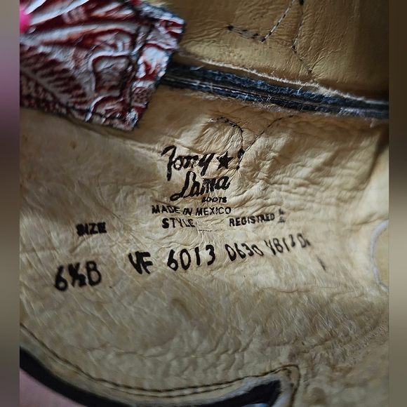 Tony Lama Brown Rose Boots - Picture 8 of 13